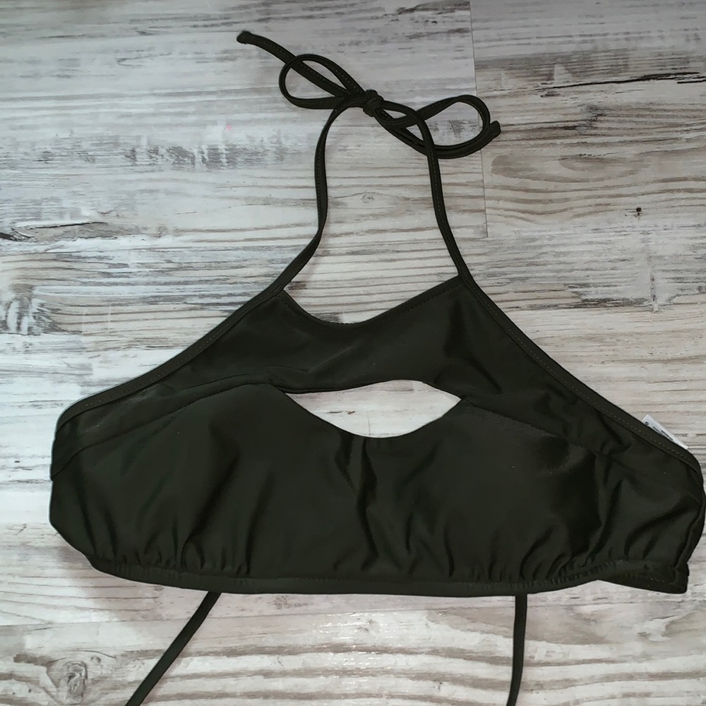 Green baiting suit top💚